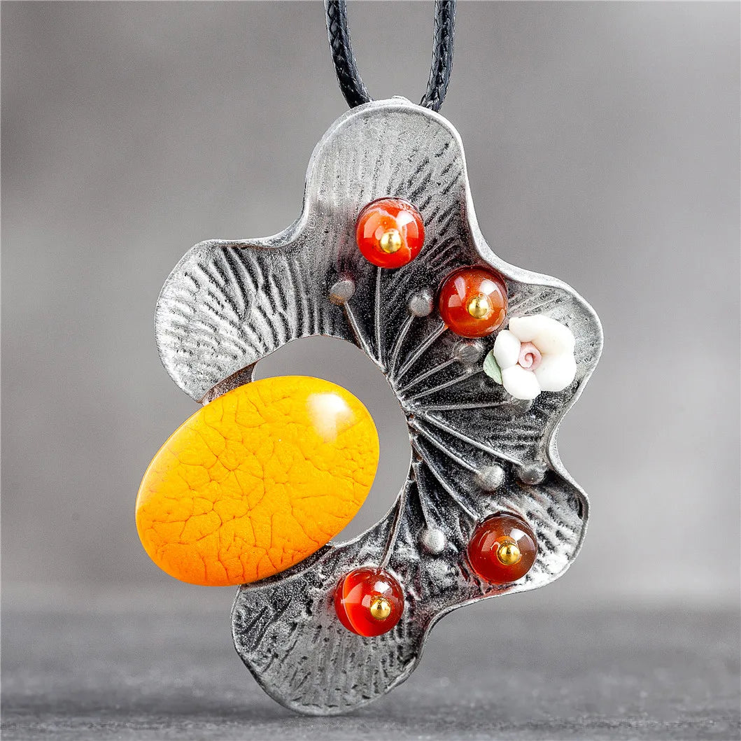 Long Necklace for Women Vintage Plant Jewelry Color Beads Leaf Pendants Suspension Goth Chains Choker Jewellery Trending Product