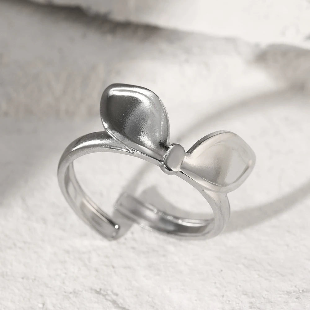 Stainless Steel Ring Trending Product Simple Atmosphere Openworked Geometric For Women Jewelry Banquet Creative Luxuries Gifts