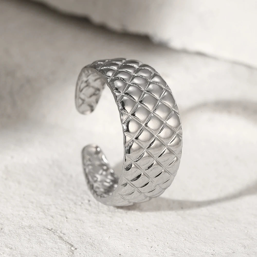 Stainless Steel Ring Trending Product Simple Atmosphere Openworked Geometric For Women Jewelry Banquet Creative Luxuries Gifts