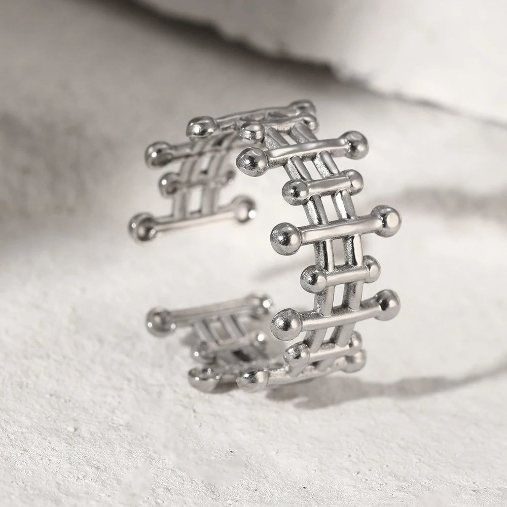 Stainless Steel Ring Trending Product Simple Atmosphere Openworked Geometric For Women Jewelry Banquet Creative Luxuries Gifts